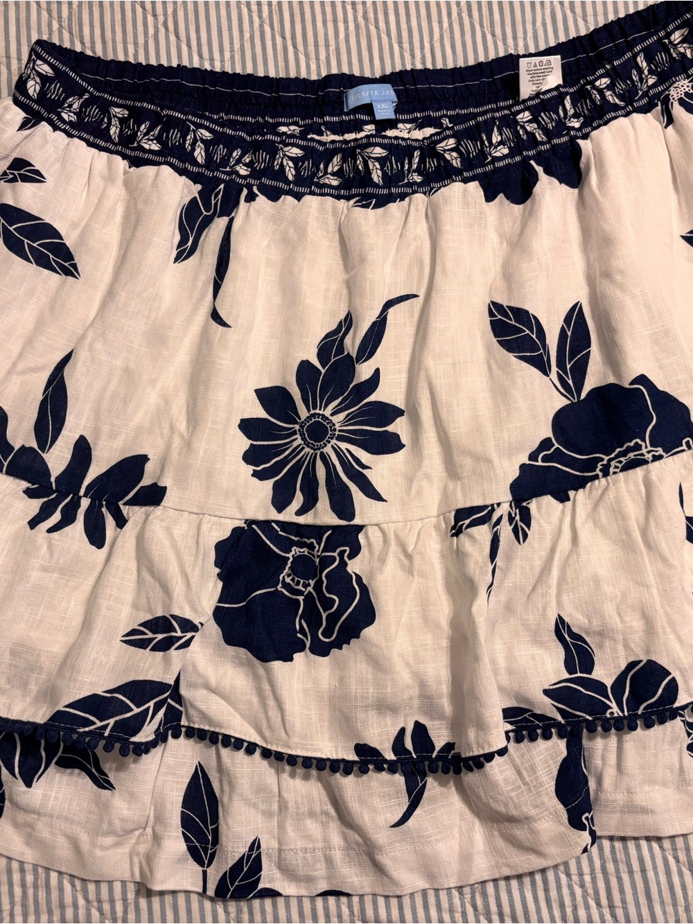Draper James Navy and White Floral Tiered Skirt